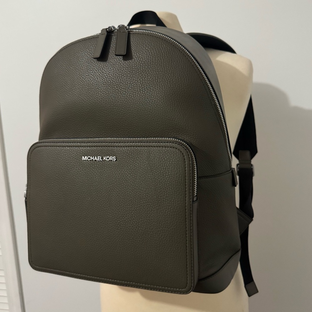 Michael Kors Cooper Backpack - unisex pebbled PU - olive - NEW!